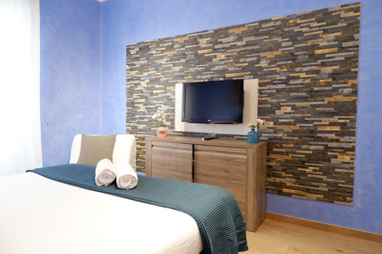 The Blue Strawberry House In San Giovanni Apartamento